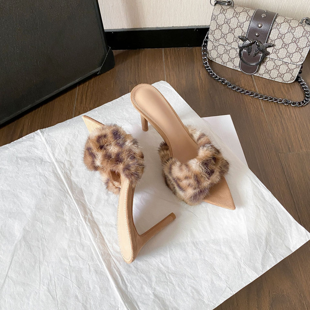 Shoes with a tapered toe, high-heeled, non-slip and soft;